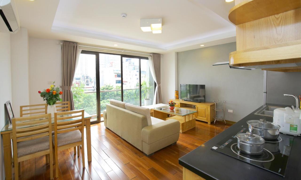 Investland In Truc Bach & Serviced Apartment Hanoi Bagian luar foto