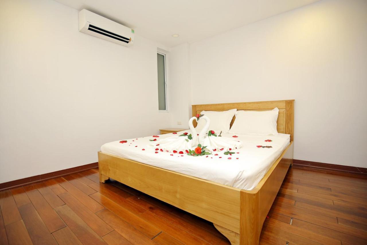 Investland In Truc Bach & Serviced Apartment Hanoi Bagian luar foto