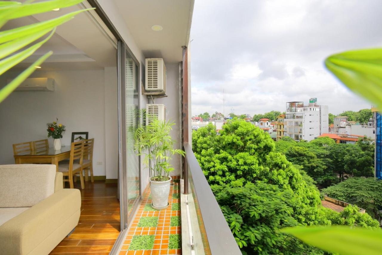 Investland In Truc Bach & Serviced Apartment Hanoi Bagian luar foto